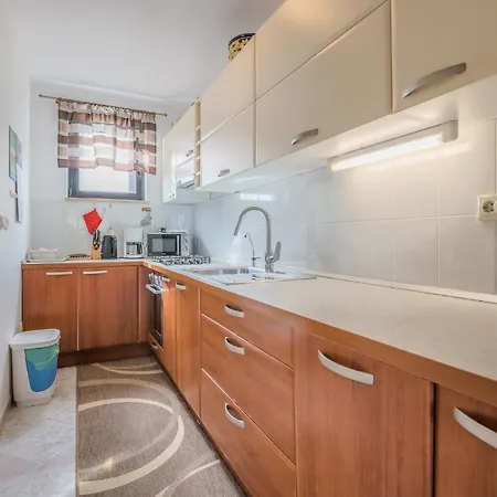 Kantun Apartment Njivice