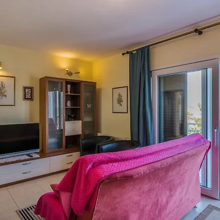 Apartment Kantun Njivice